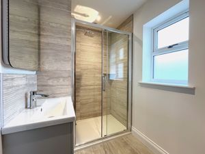 En Suite- click for photo gallery